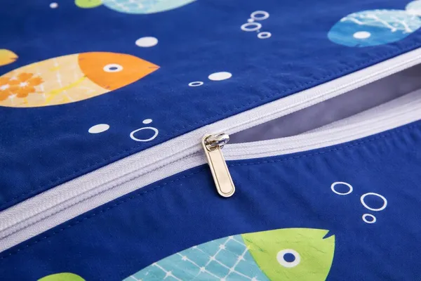 Multicolor_Cotton_Duvet_Cover_With_Zipper_Closure