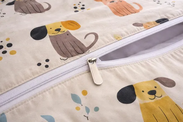 Multicolor_Cotton_Duvet_Cover_With_Zipper_Closure