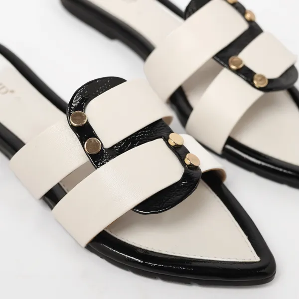 White_Synthetic_Leather_Flats_For_Women