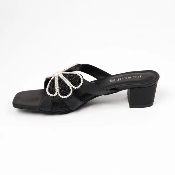 Black_Synthetic_Leather_Heels_For_Women