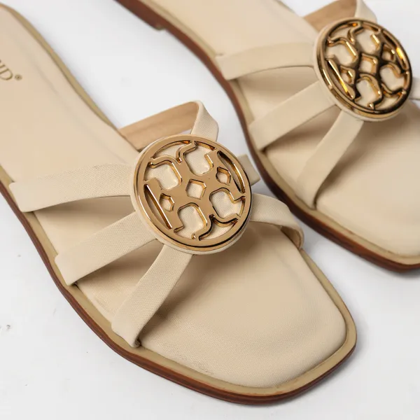 White_Synthetic_Leather_Flats_For_Women