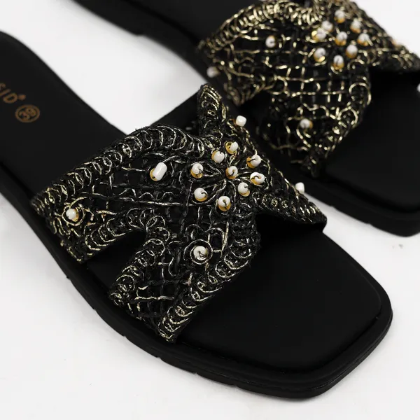 Black_Synthetic_Leather_Flats_For_Women