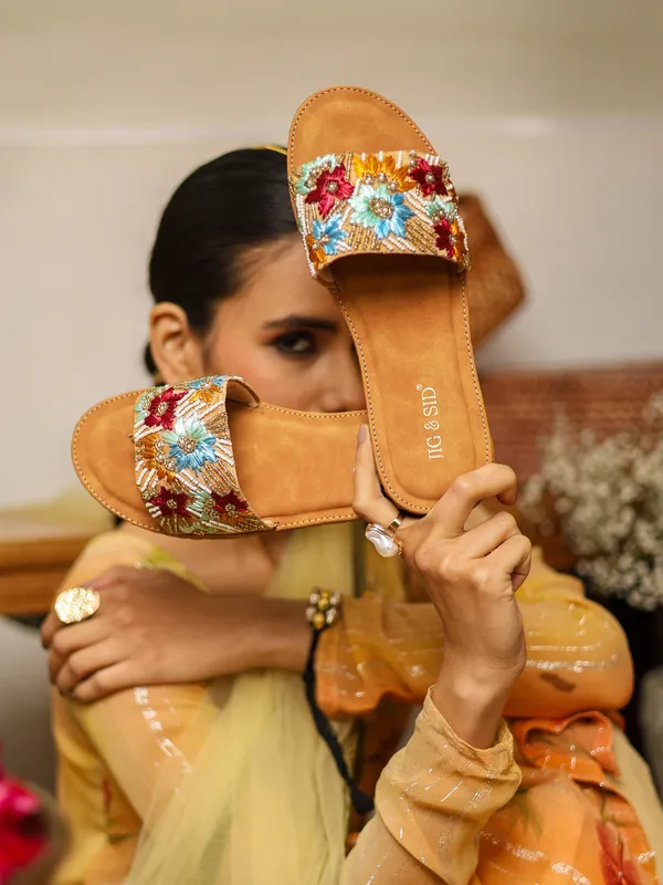 Brown_Synthetic_Leather_Flats_For_Women