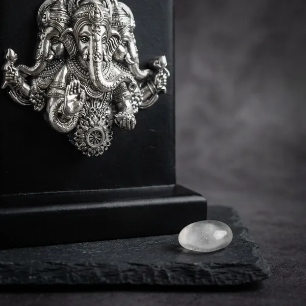 Silver_Pure_Premium_Lord_Ganesha_3_Sud_Face_Stand_Idol