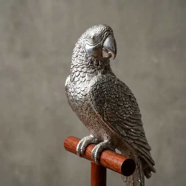 Silver_Toned_Parrot_With_Wooden_Base_Decorative_Figurine