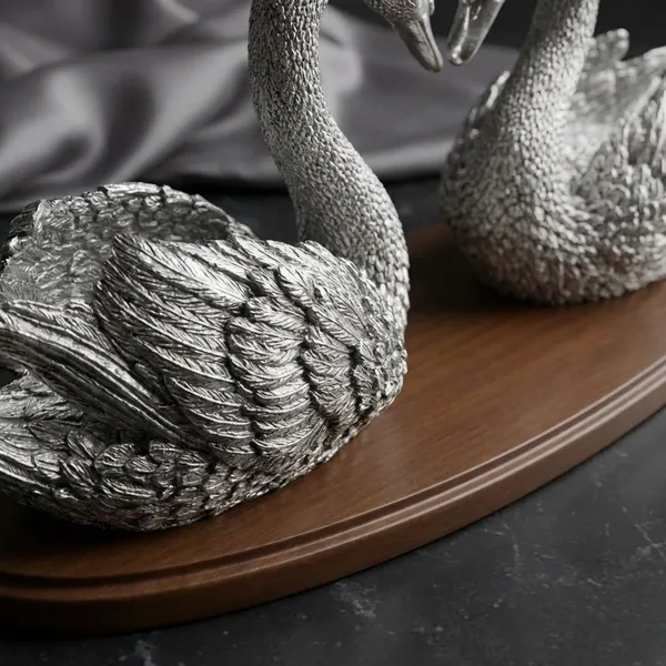 Silver_Eternal_Love_Pure_Swan_Couple_Heart_Shape_Design_Figurine_(Couple)