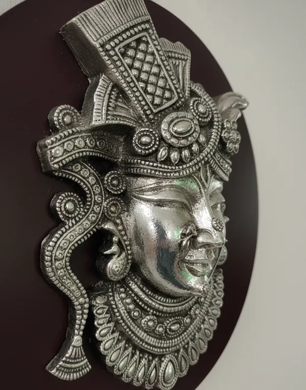 Pure_Silver_Shrinathji_Face_Handcrafted_Lord_Relief_On_Circular_Wood_Stand_Wall_Hanging