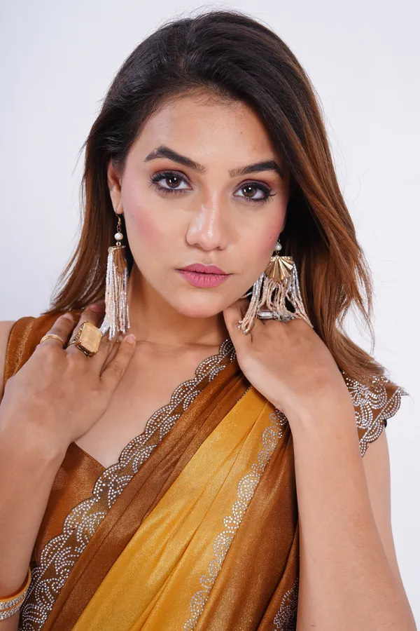 Yellow_Art_Silk_Saree_With_Blouse_Piece_For_Women