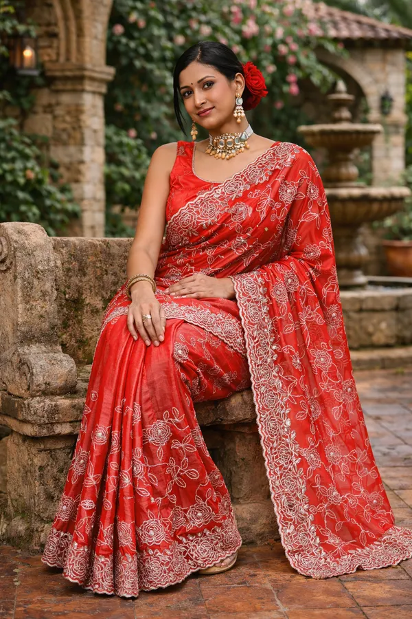 Red_Silk_Blend_Embroidered_Saree_With_Blouse_Piece_For_Women
