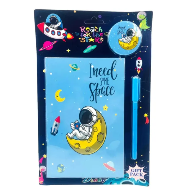 Blue_Plastic_Astronaut_Theme_Stationery_For_Boys