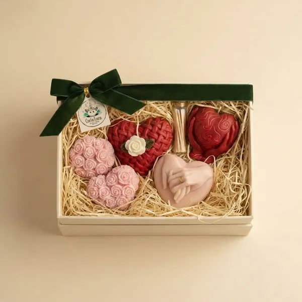 Multicolor_Premium_Wax_Wrapped_In_Love_Collection_Candle_Box_For_Home_Decor