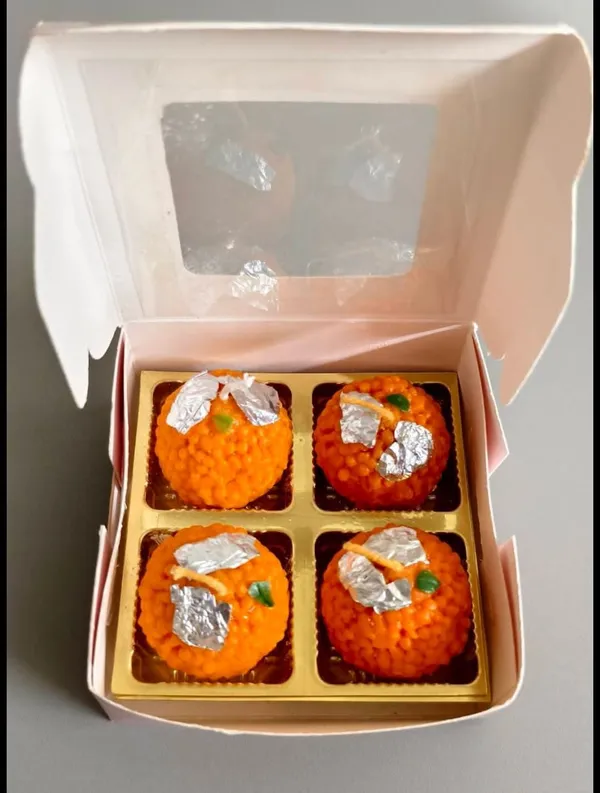 Pack_Of_4_Multicolor_Premium_Wax_Premium_Motichoor_Ladoo_Gift_Box_Candle_For_Home_Decor