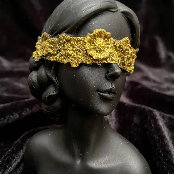 Pack_Of_2_Black_Premium_Wax_Elegant_Lady_Bust_Showpiece_Candle_For_Home_Decor