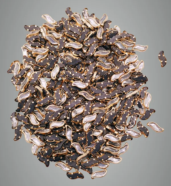 Gold_Alloy_Steel_Premium_Kundan_Stones_For_Jewellery_Making