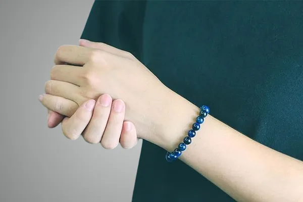 Blue_Glass_Lampwork_Premium_Gemstone_Bracelet_For_Unisex