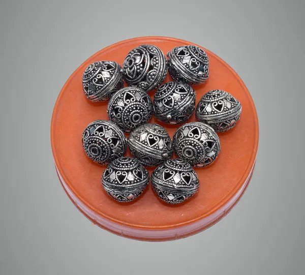 Dark_Silver_Metal_Alloy_Premium_Jewellery_Making_Beads_For_Jewellery_Making