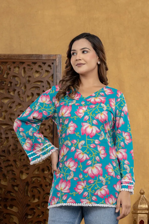 Blue_Floral_Cotton_Short_Kurti_For_Women