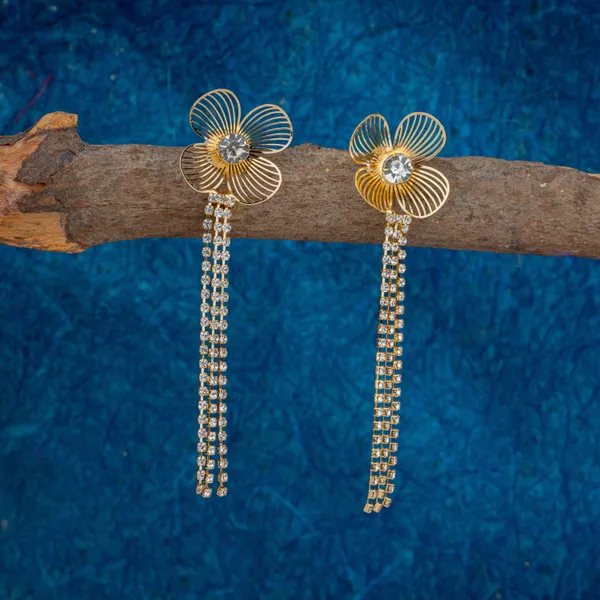Golden_Daisy_Bling_Drops_Earring_For_Women_And_Girls