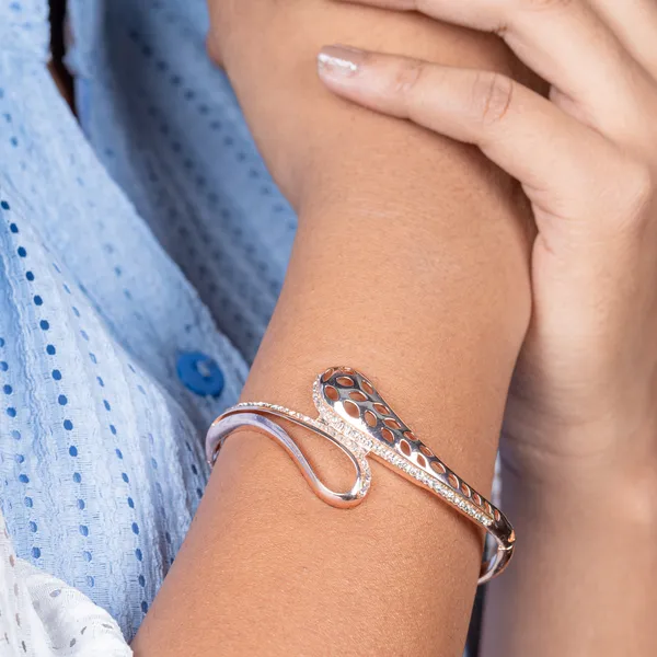 Rose_Gold_Swirl_Cuff_Anti_Tarnish_Bracelet_For_Women_And_Girls