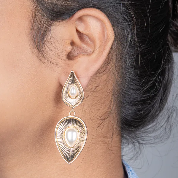 Golden_Teardrop_Classic_Anti_Tarnish_Earring_And_Silver_Pearl_Rose_Drops_Earring_For_Women_And_Girls_|_Pack_Of_2
