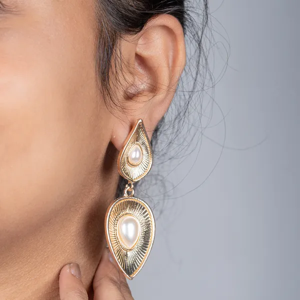 Golden_Teardrop_Classic_Anti_Tarnish_Earring_And_Silver_Pearl_Rose_Drops_Earring_For_Women_And_Girls_|_Pack_Of_2