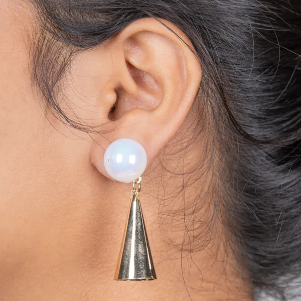Golden_Cone_Pearl_Drops_Anti_Tarnish_Earring_For_Women_And_Girls