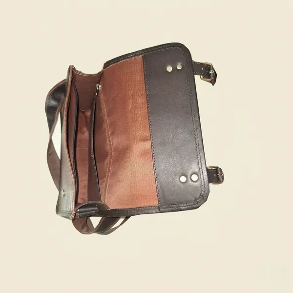 Coffee_Bean_Croco_Messenger_bag_for_Men