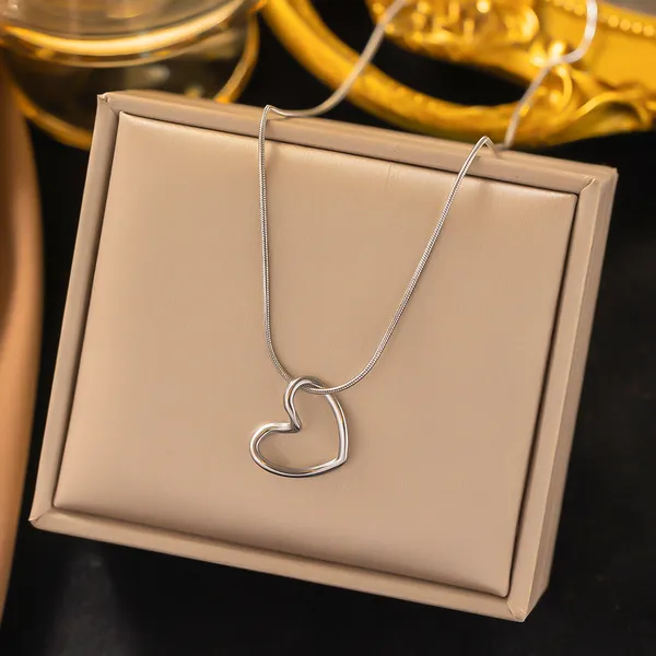 Silver_Alloy_Premium_Chain_For_Women