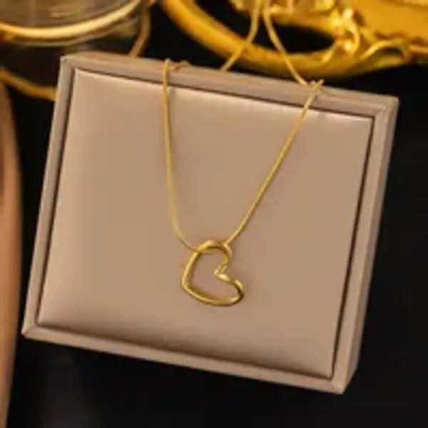 Gold_Alloy_Premium_Chain_For_Women