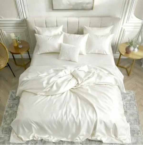 Bedsheet_Soft_And_Luxury_And_Comfortable_For_Any_One_Ivory_White
