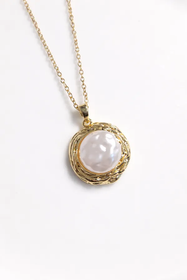 Gold_And_Off_White_Premium_Faux_Pearl_Necklace_For_Women