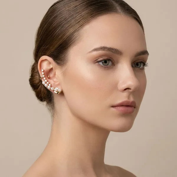 Gold_Plated_Premium_Faux_Pearl_&_Glass_Crystals_Ear_Cuff_For_Women