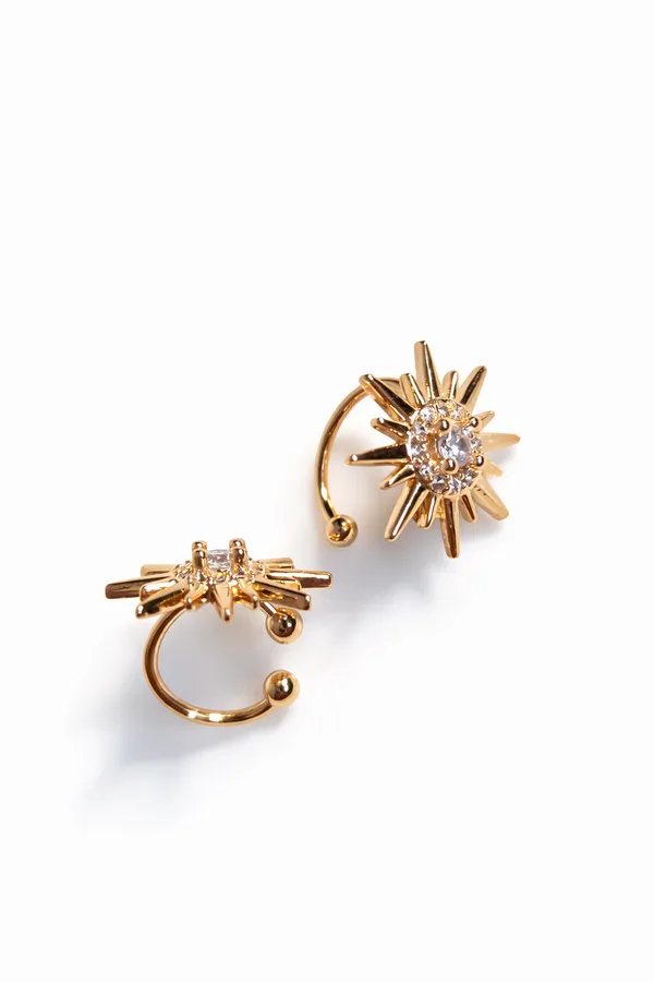 Gold_Plated_Premium_Glass_Crystals_Ear_Cuff_For_Women