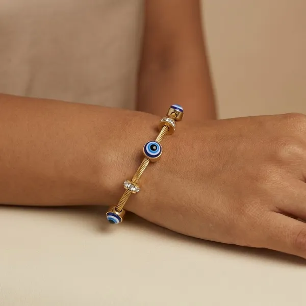 Gold_Plated_Premium_Glass_Crystals_Bracelet_For_Women