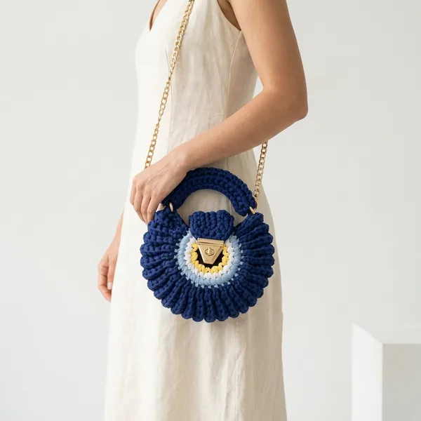 Blue_Bold_Bloom_Multicolor_Crochet_Purse_For_Women
