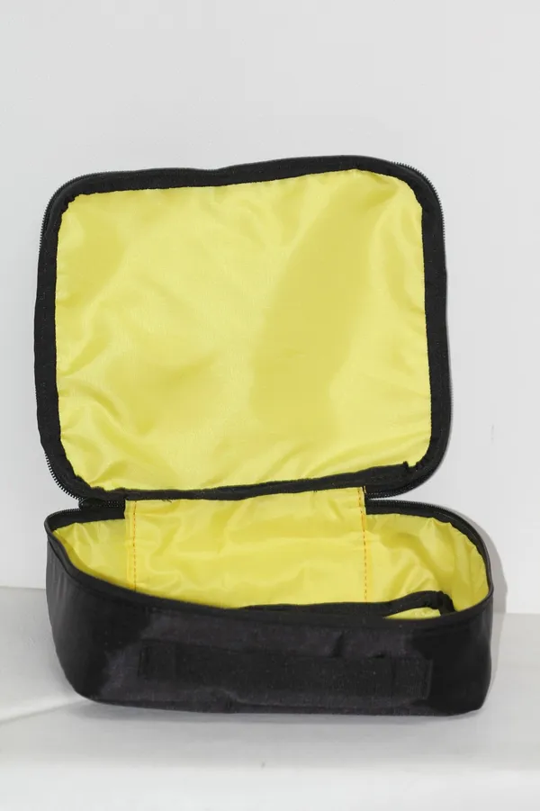 Black_Nylon_Bag_for_Men_&_Women