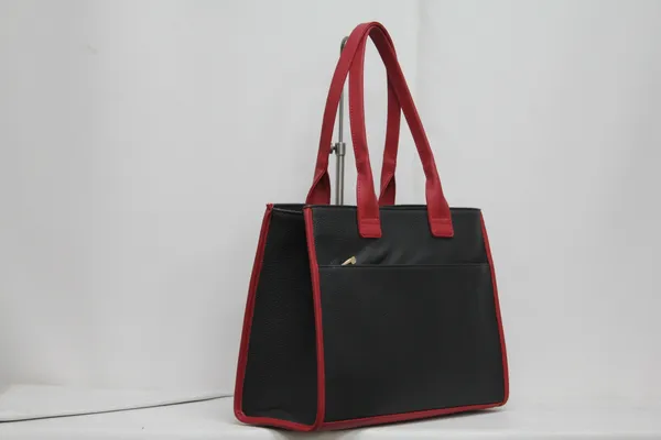 Black_Polyurethane_Hand_Bag_for_Men_&_Women