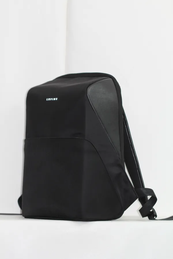 Black_Nylon_Back_Pack_for_Men_&_Women