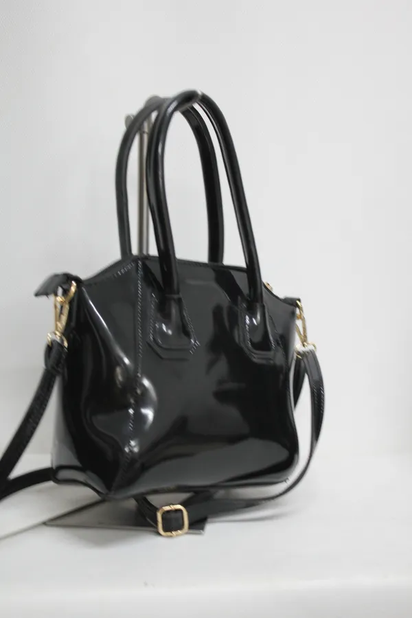 Black_Polyurethane_Hand_Bag_for_Men_&_Women