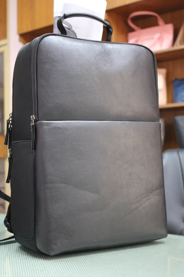 Black_Nylon_Back_Pack_for_Men_&_Women