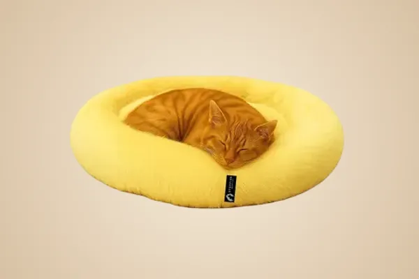 Stuffiva_Oval_Shaped_Faux_Fur_Pet_Bed_For_Dogs_Kittens_With_Reversible_Cushion_Washable_Cozy_And_Comfortable_Small_Yellow