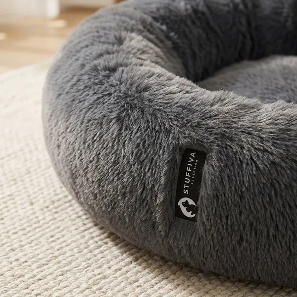 Oval_Shaped_Faux_Fur_Pet_Bed_For_Dogs_Kittens_Xl_Grey