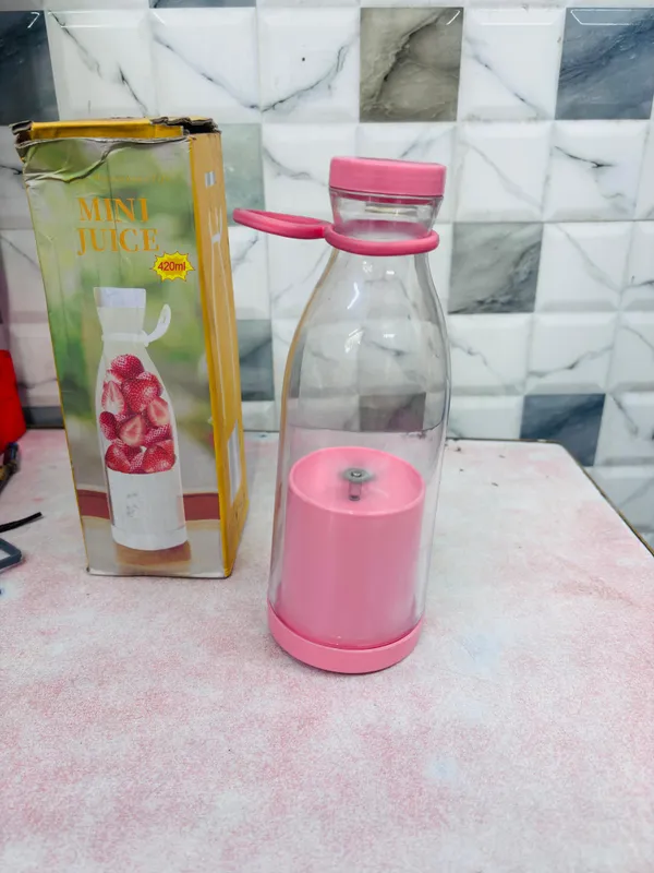 Pink_Portable_Juicer_Round