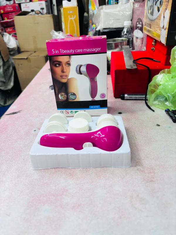 Pink_Face_Massager