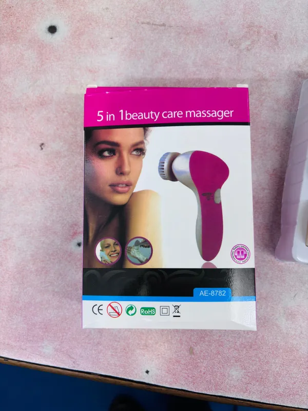 Pink_Face_Massager