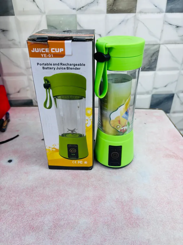 Green_Portable_Juicer_Straight