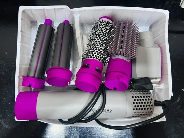 Black_And_Pink_5_In_1_Hairstyler