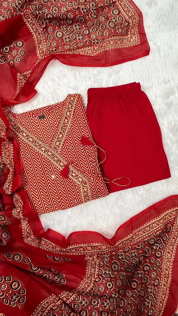 Red_Heavy_Look_Flaired_Kurti_Work_On_V-Neck_Cotton_Kurti_Pant_Dupatta_Salwar_Kameez_For_Women