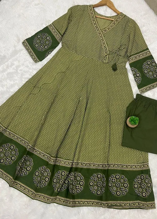 Cotton_Anarkali_Style_Kurti_and_Pant_Paired_With_Dupatta