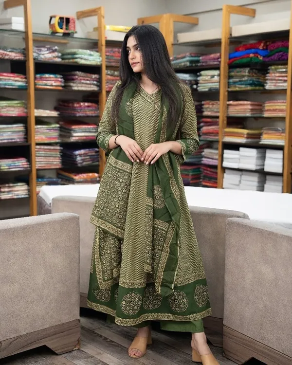 Cotton_Anarkali_Style_Kurti_and_Pant_Paired_With_Dupatta